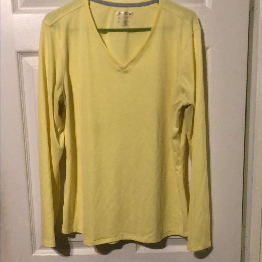 Yellow V-Neck Long Sleeve Shirt 🎁Bundle only🎁